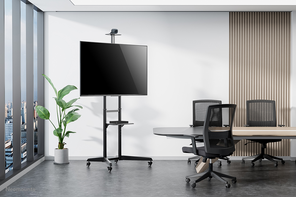 Neomounts FL50-550BL1 Support au sol mobile pour écran 37-70" - étagère multimédia et support caméra inclus